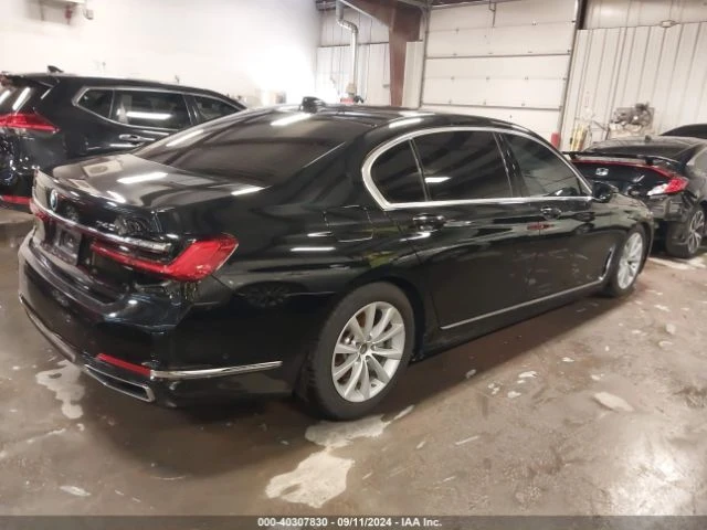 BMW 740 I XDRIVE, Минимална щета, Реални километри!, снимка 9 - Автомобили и джипове - 48786353