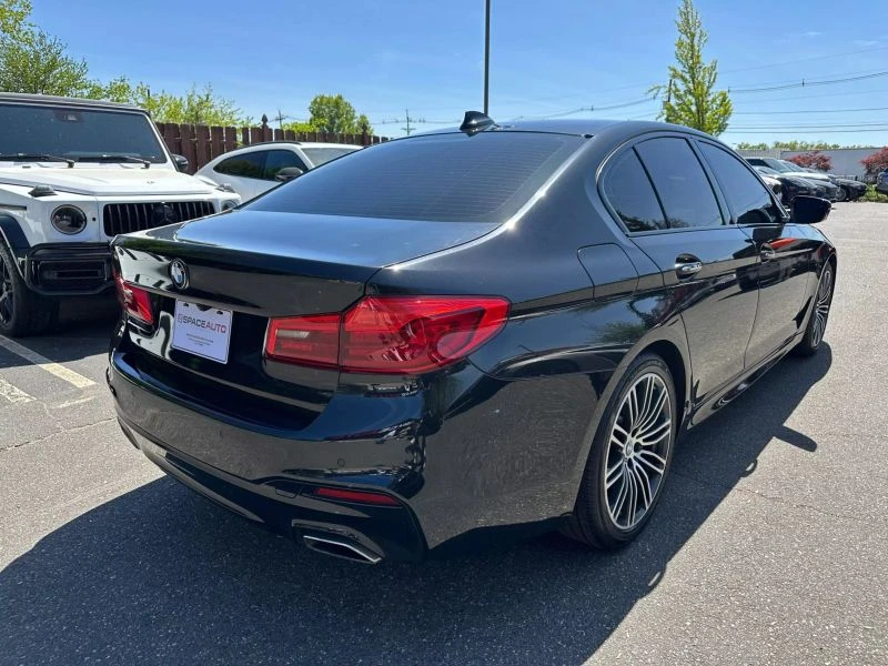 BMW 530 M-PACK* DISTRONIK* МАСАЖ* ОБДУХ* 360* HARMAN* HEAD - изображение 6