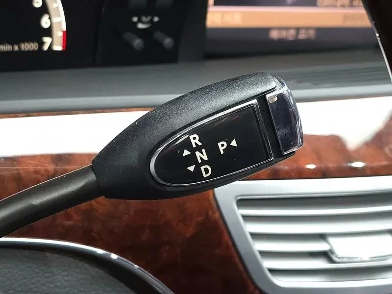 Mercedes-Benz S 550, снимка 9 - Автомобили и джипове - 56689174