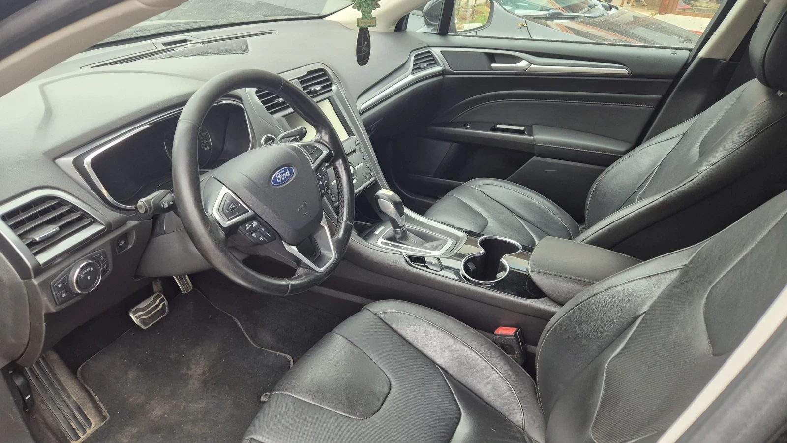 Ford Mondeo 2.0 240 кс, FULL, LED, Digital - изображение 10