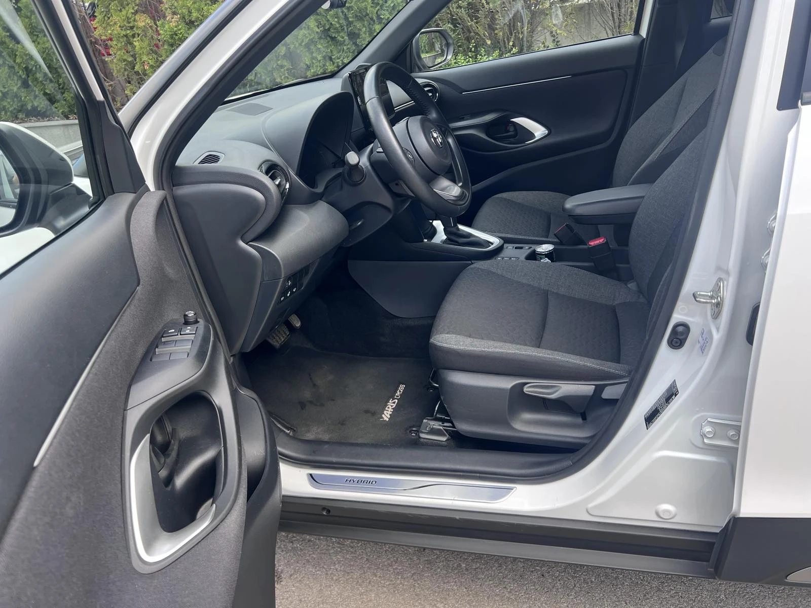 Toyota Yaris Cross  - изображение 8
