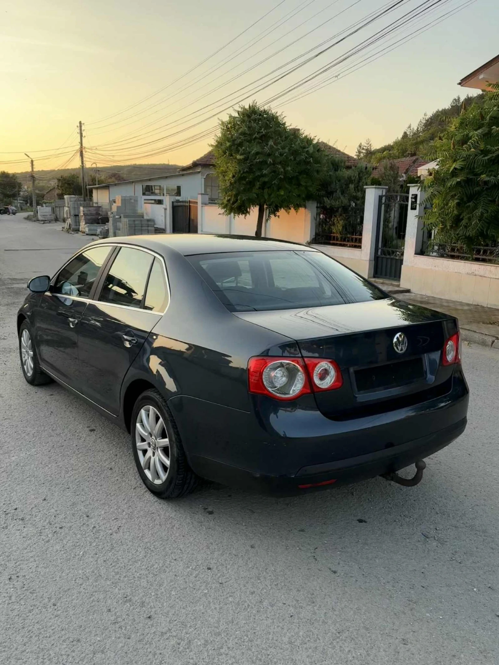 VW Jetta 1.9 TDI 105 КС - изображение 7