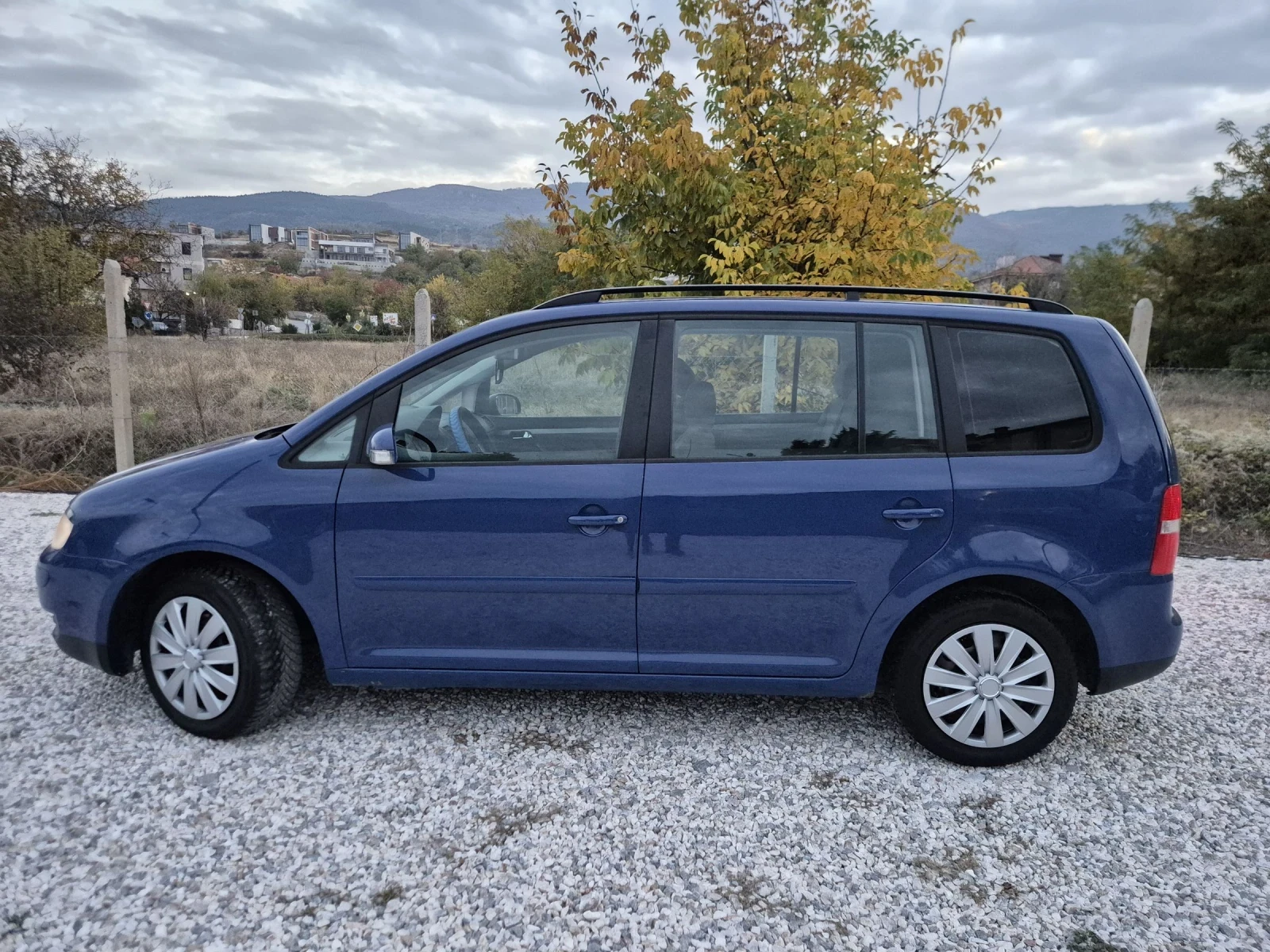 VW Touran 1.9 TDI 105к.с - изображение 9