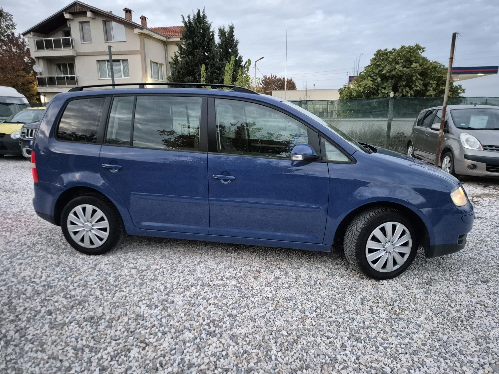 VW Touran 1.9 TDI 105к.с - изображение 7