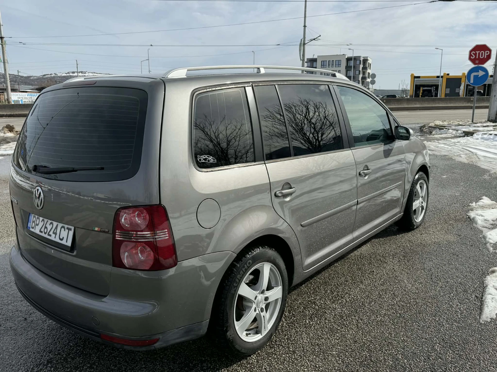 VW Touran TDI, снимка 3 - Автомобили и джипове - 53739446
