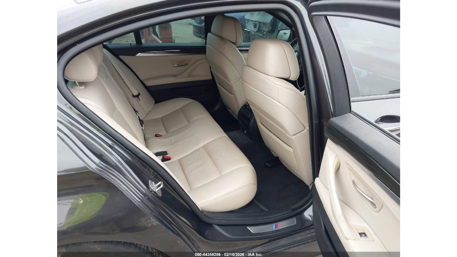 BMW 535 * МПАКЕТ* KEYLESS* РЕКАРО* ПОДГРЕВ* , снимка 11 - Автомобили и джипове - 53798131