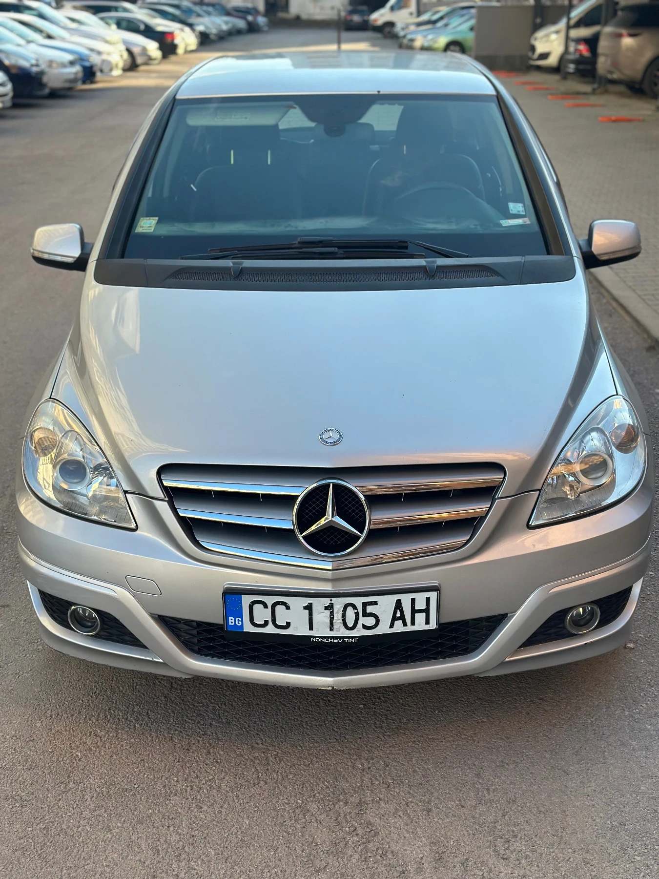 Mercedes-Benz B 180, снимка 2 - Автомобили и джипове - 53991144