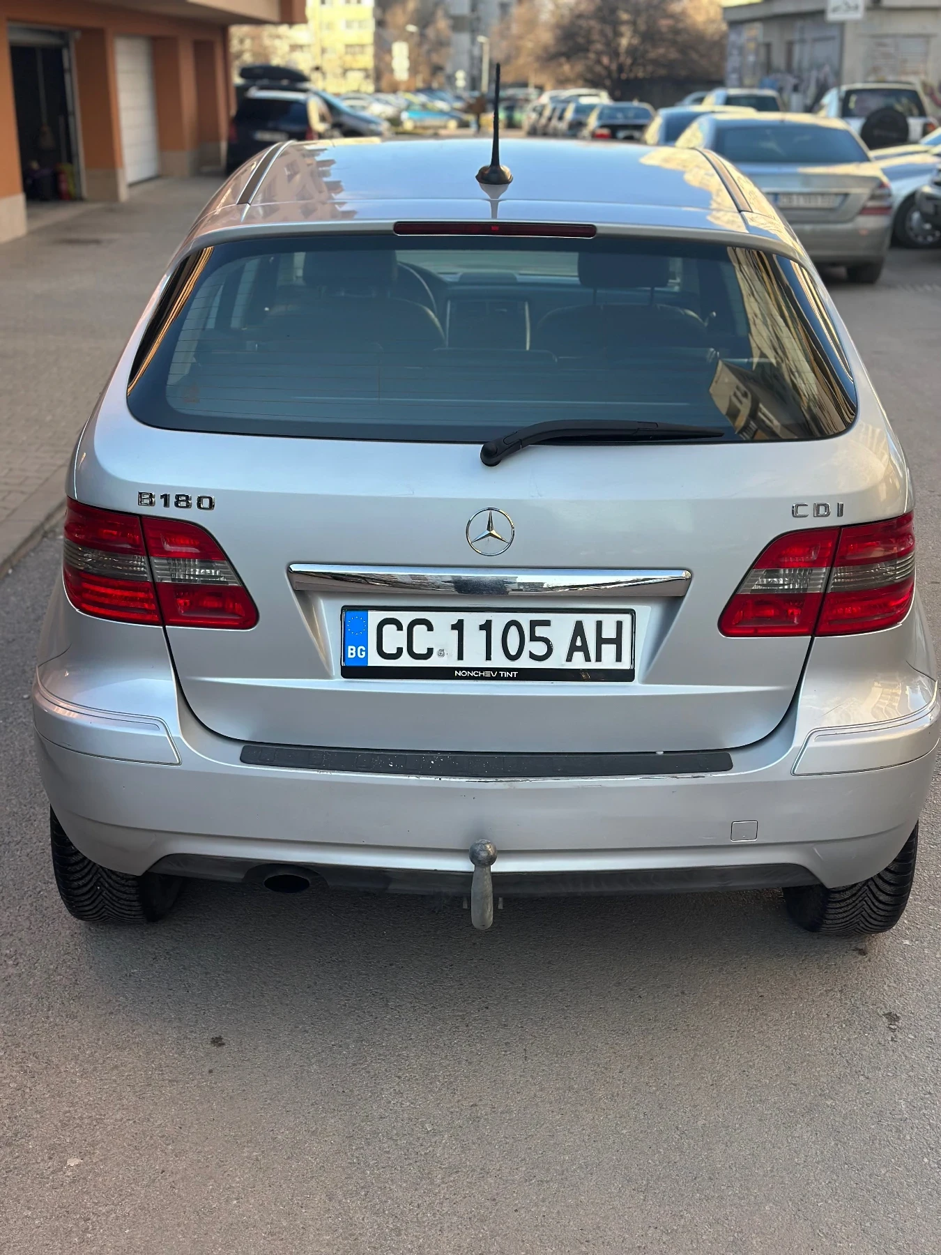 Mercedes-Benz B 180, снимка 6 - Автомобили и джипове - 53991144
