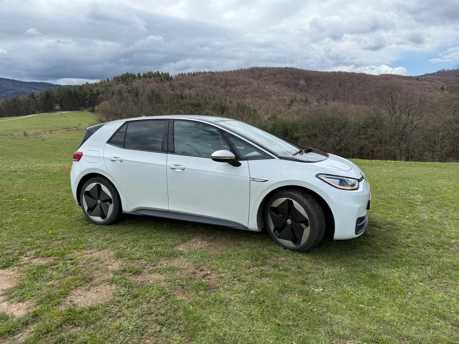 VW ID.3 Pro Performance 1-st, снимка 3 - Автомобили и джипове - 53937669