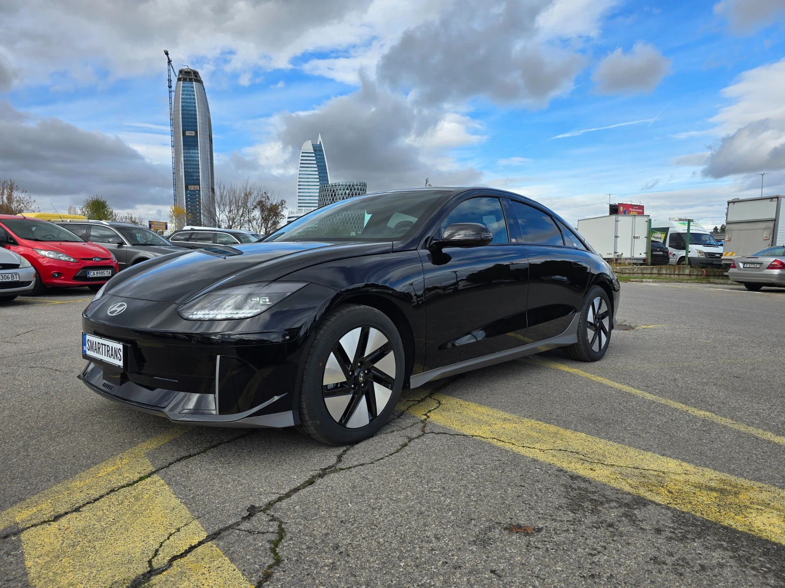 Hyundai Ioniq 6 НОВА КОЛА | ГАРАНЦИЯ | 4x4 | 325 к.с. | 77.4 kWh, снимка 2 - Автомобили и джипове - 54081763