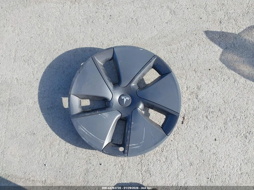 Tesla Model 3 Rear-Wheel Drive, снимка 12 - Автомобили и джипове - 54324127