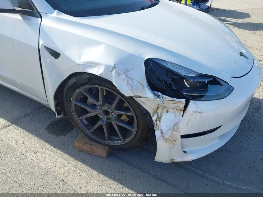 Tesla Model 3 Rear-Wheel Drive, снимка 6 - Автомобили и джипове - 54324127