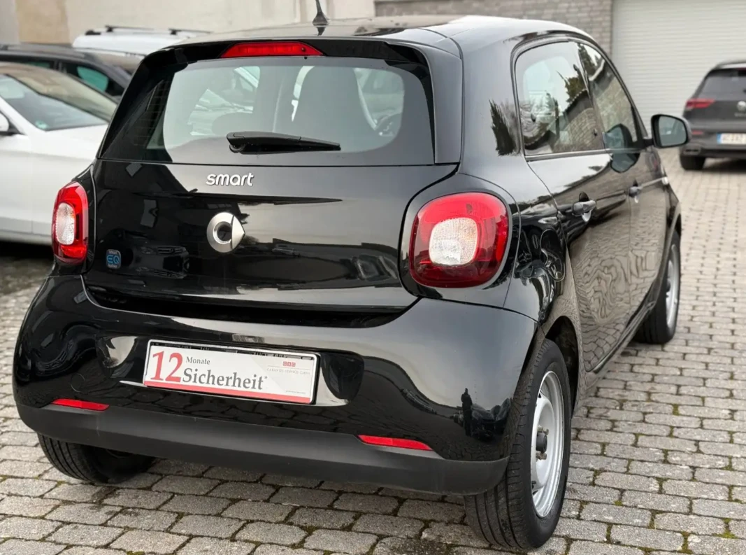 Smart Forfour electric drive / EQ, снимка 8 - Автомобили и джипове - 54368303