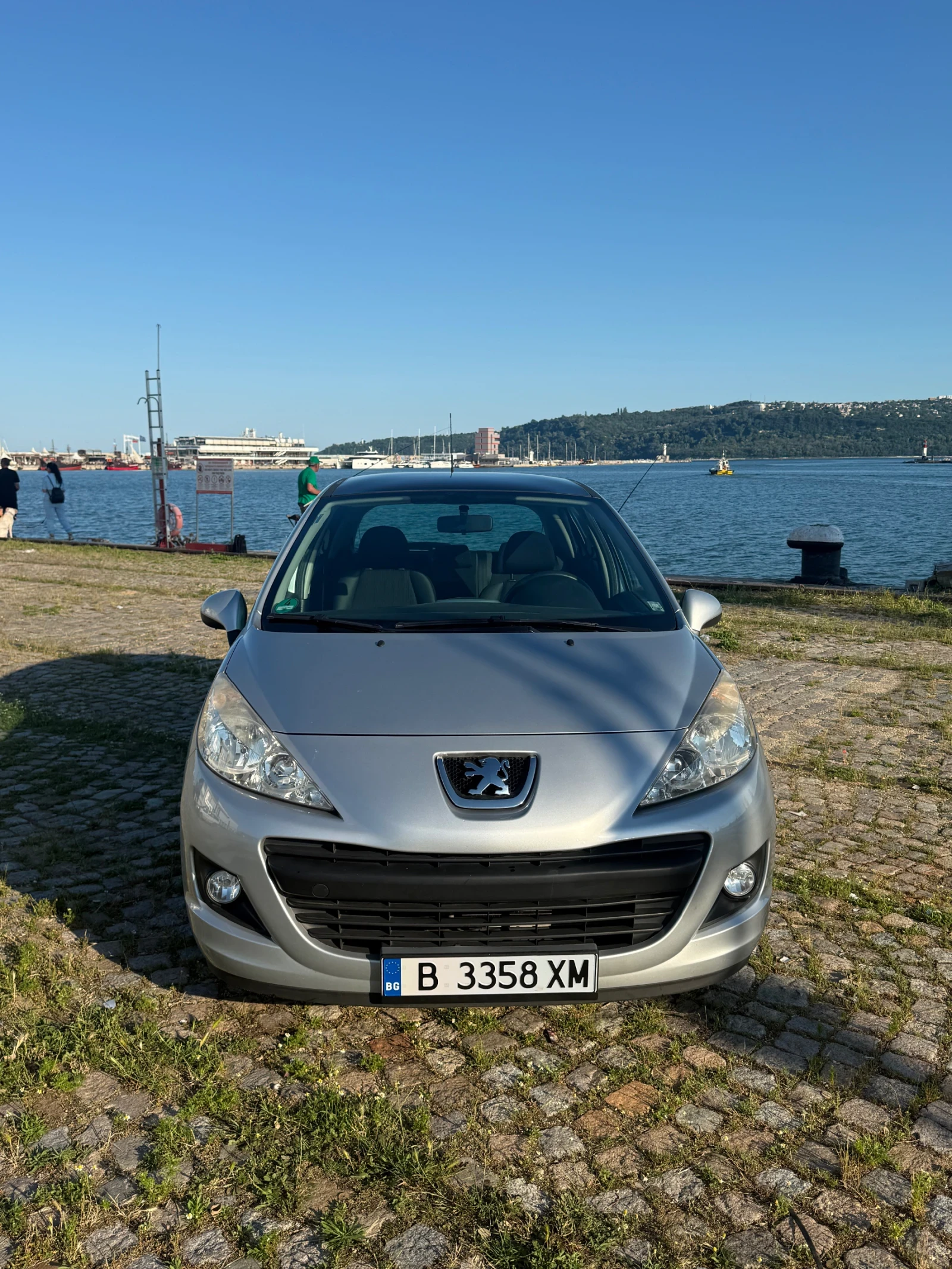 Peugeot 207 1.4i, снимка 2 - Автомобили и джипове - 54875178