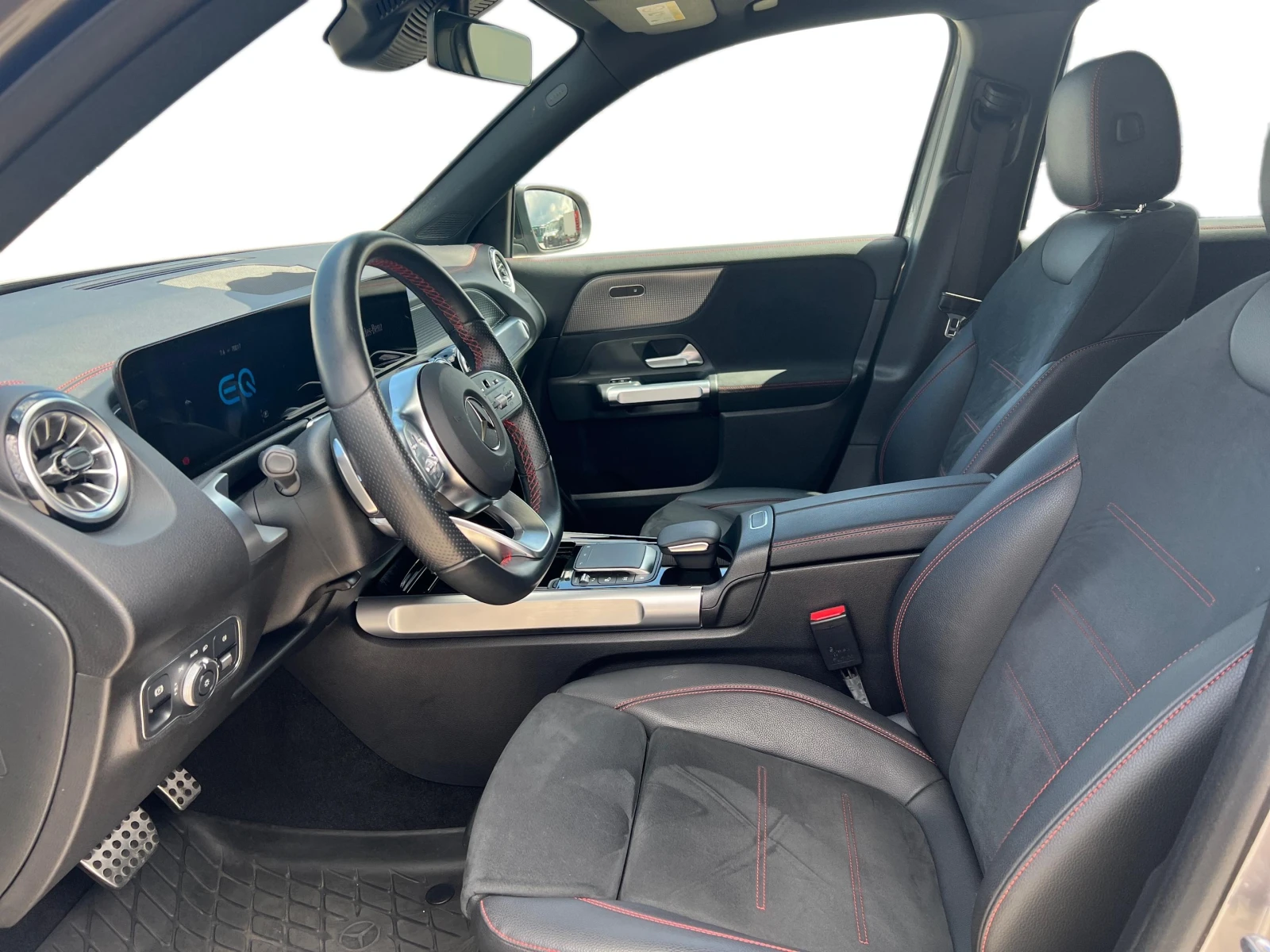 Mercedes-Benz EQB 300 4MATIC, снимка 8 - Автомобили и джипове - 54921455