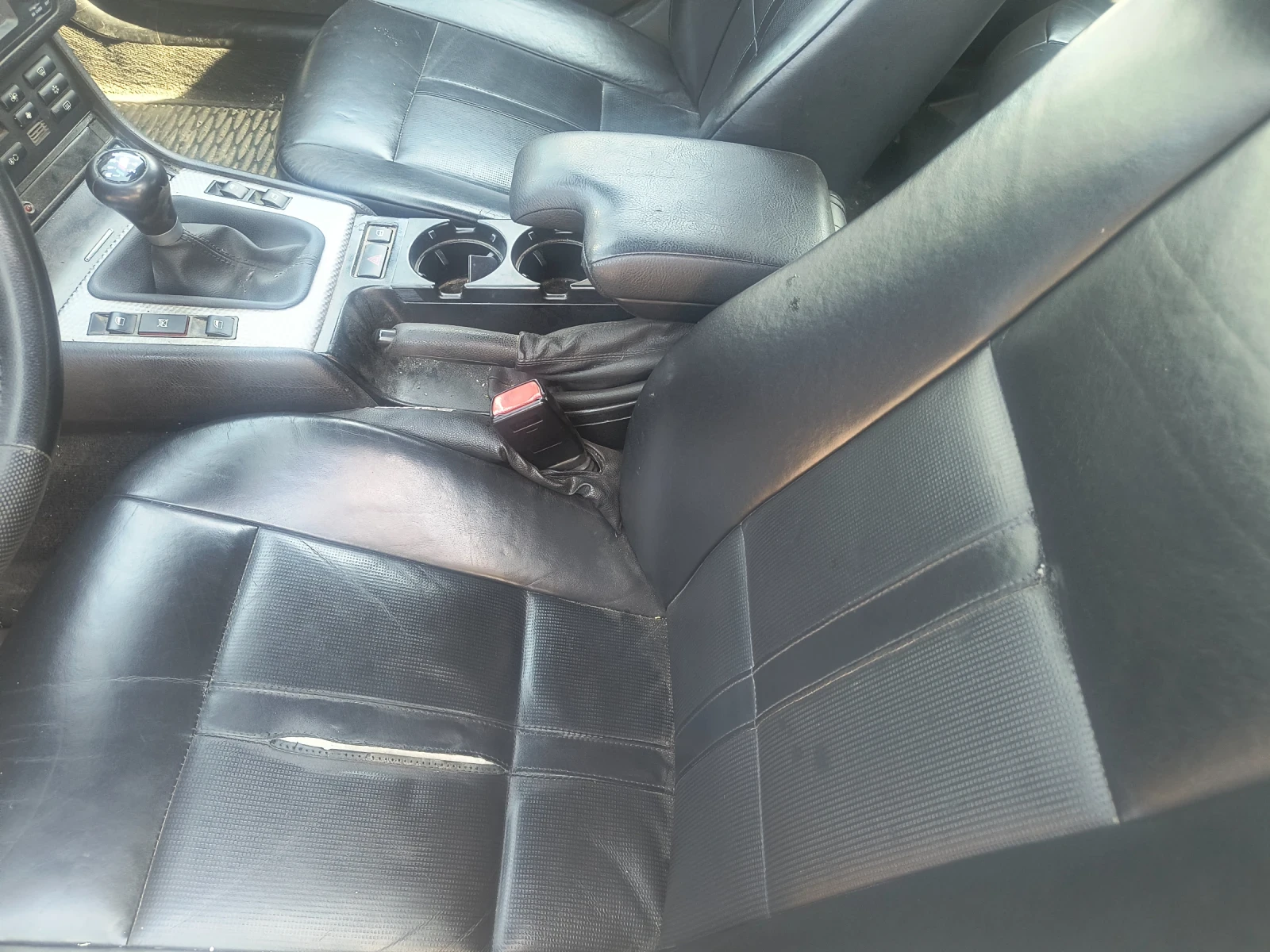 BMW 320, снимка 3 - Автомобили и джипове - 55002135