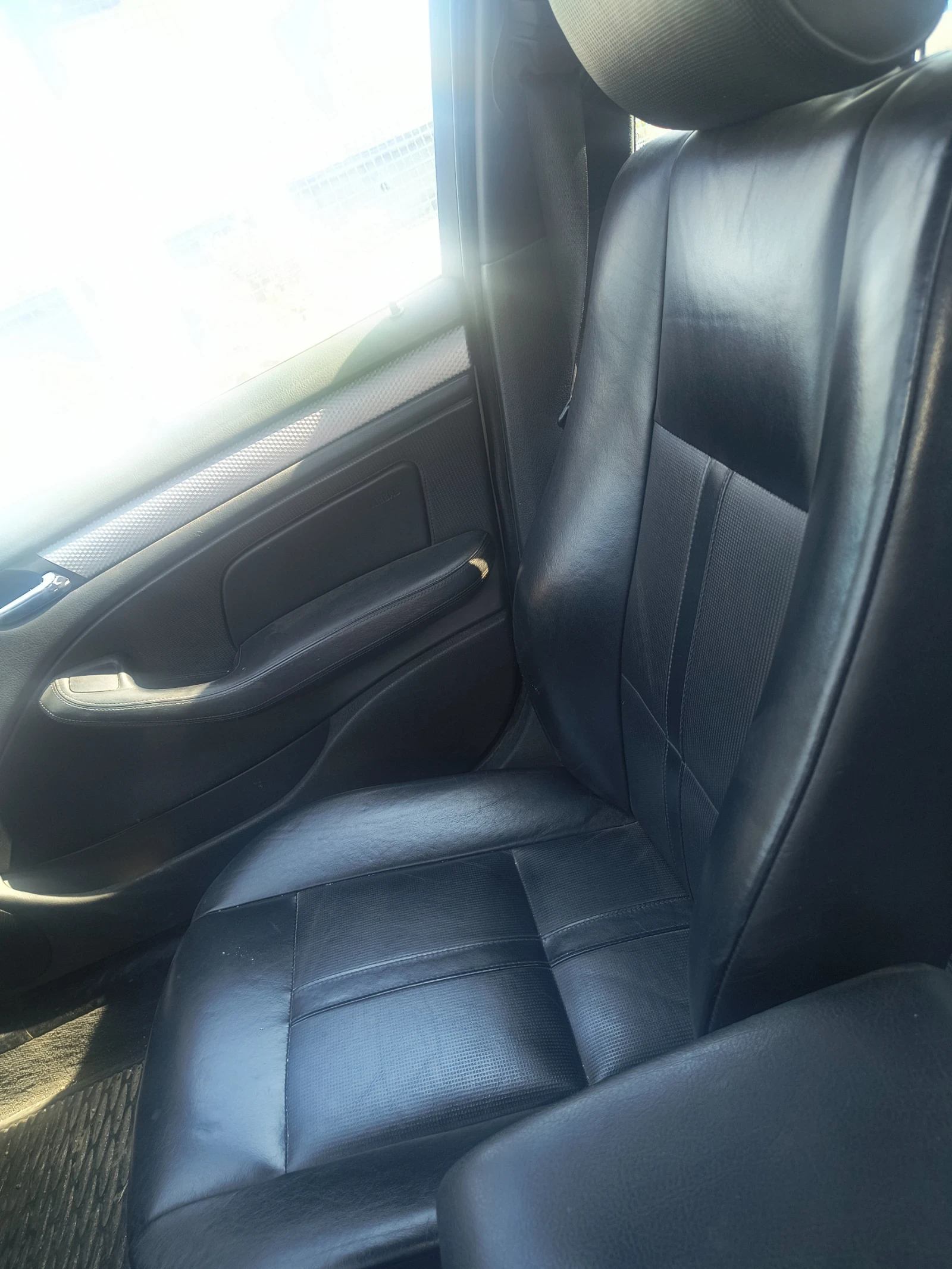 BMW 320, снимка 9 - Автомобили и джипове - 55002135