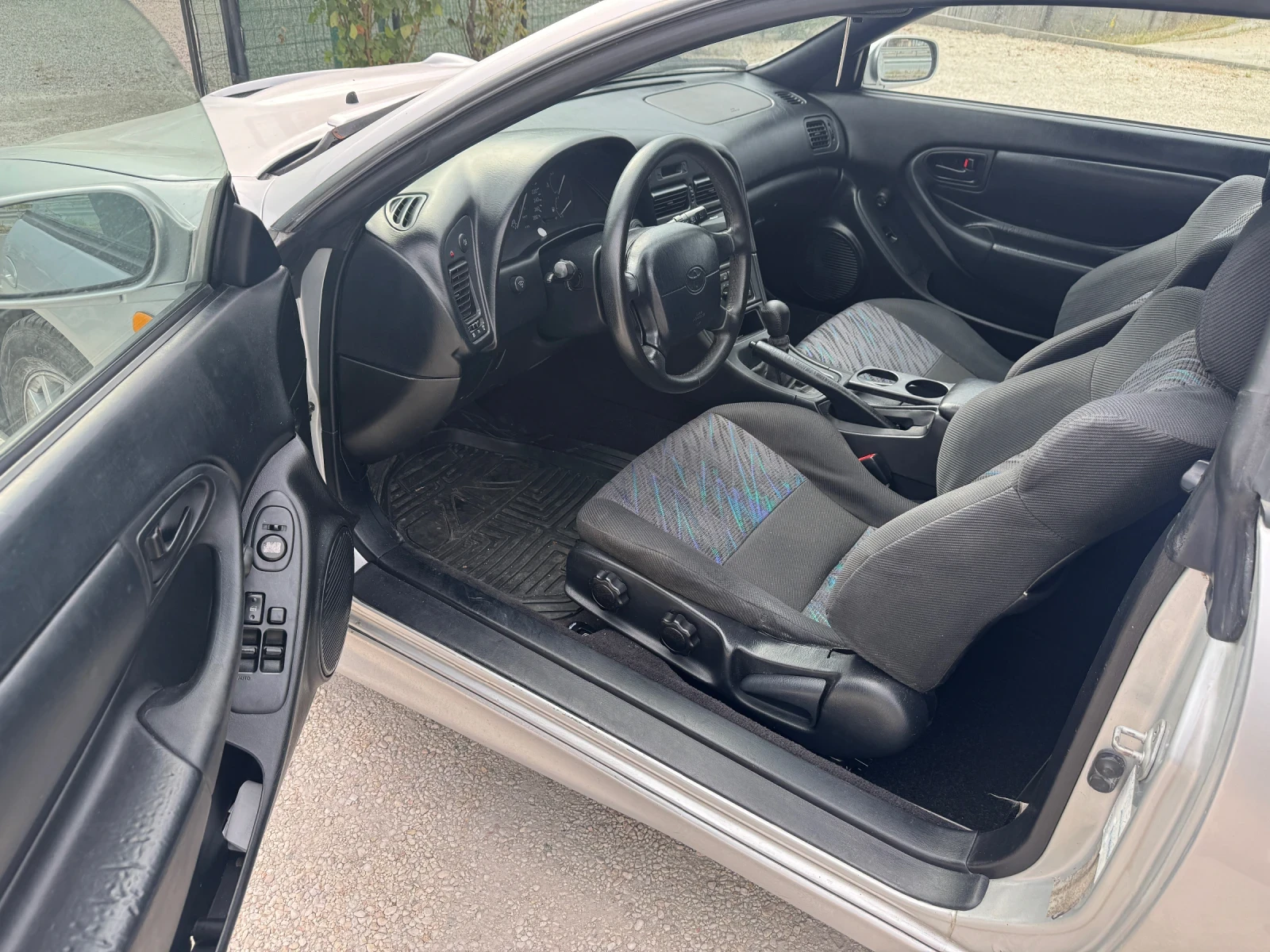 Toyota Celica 2.0i , снимка 10 - Автомобили и джипове - 55034618