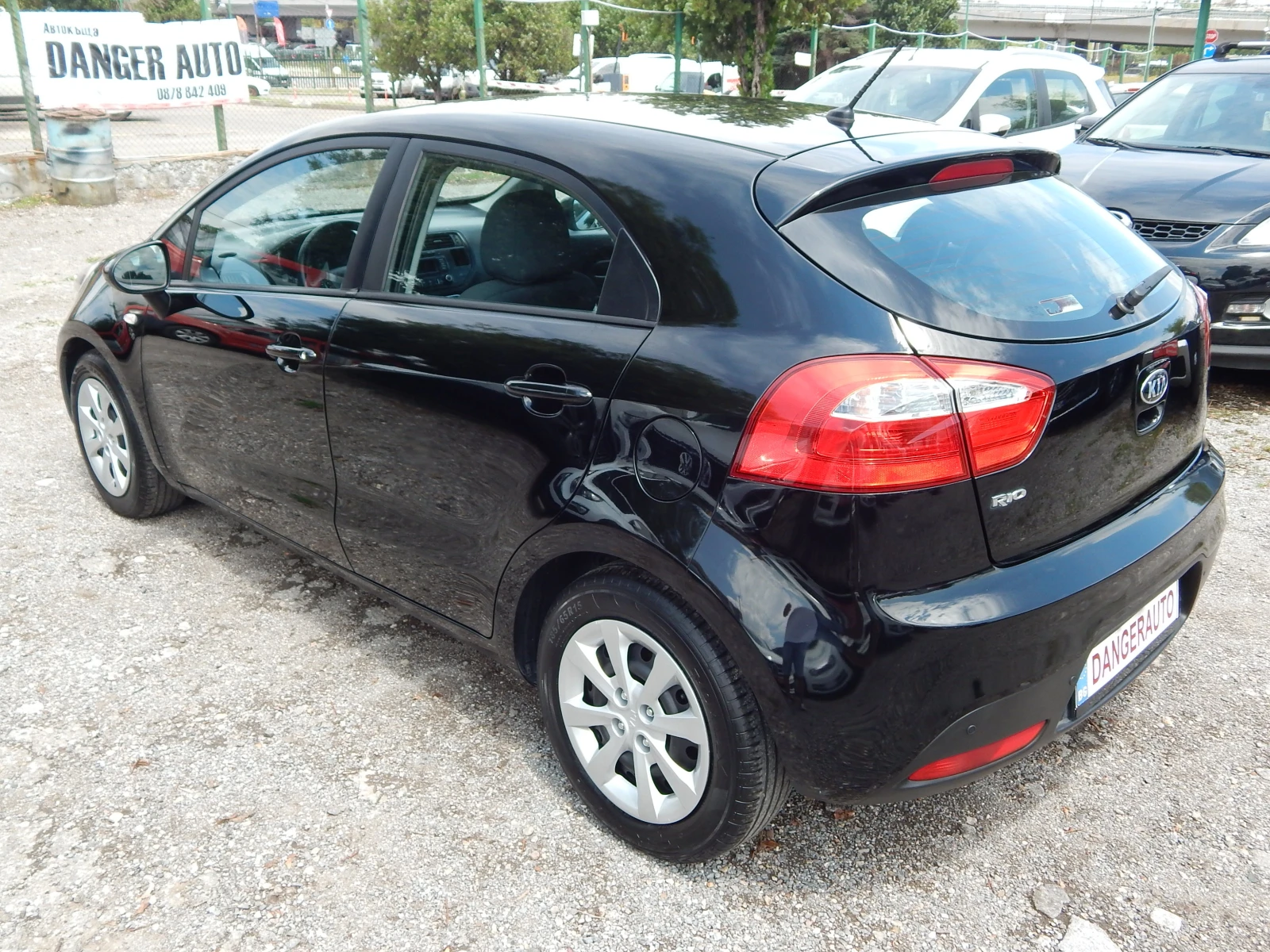 Kia Rio 1.2i* ПЕРФЕКТНА* , снимка 6 - Автомобили и джипове - 55132430