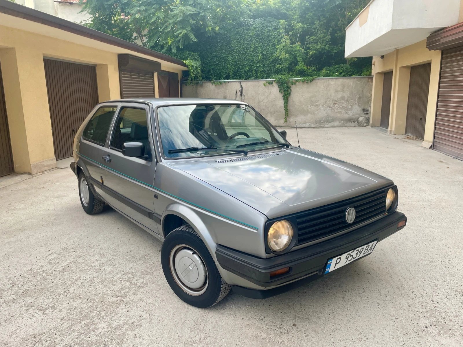 VW Golf Boston