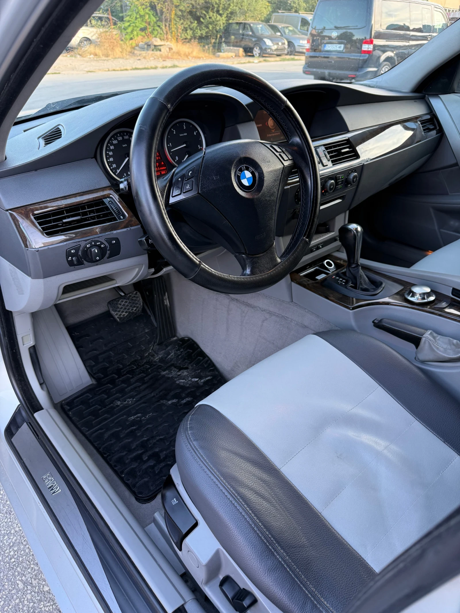 BMW 530 3.0D, снимка 13 - Автомобили и джипове - 56187303