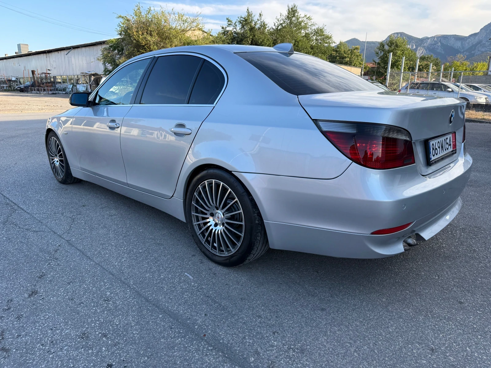 BMW 530 3.0D, снимка 6 - Автомобили и джипове - 56187303