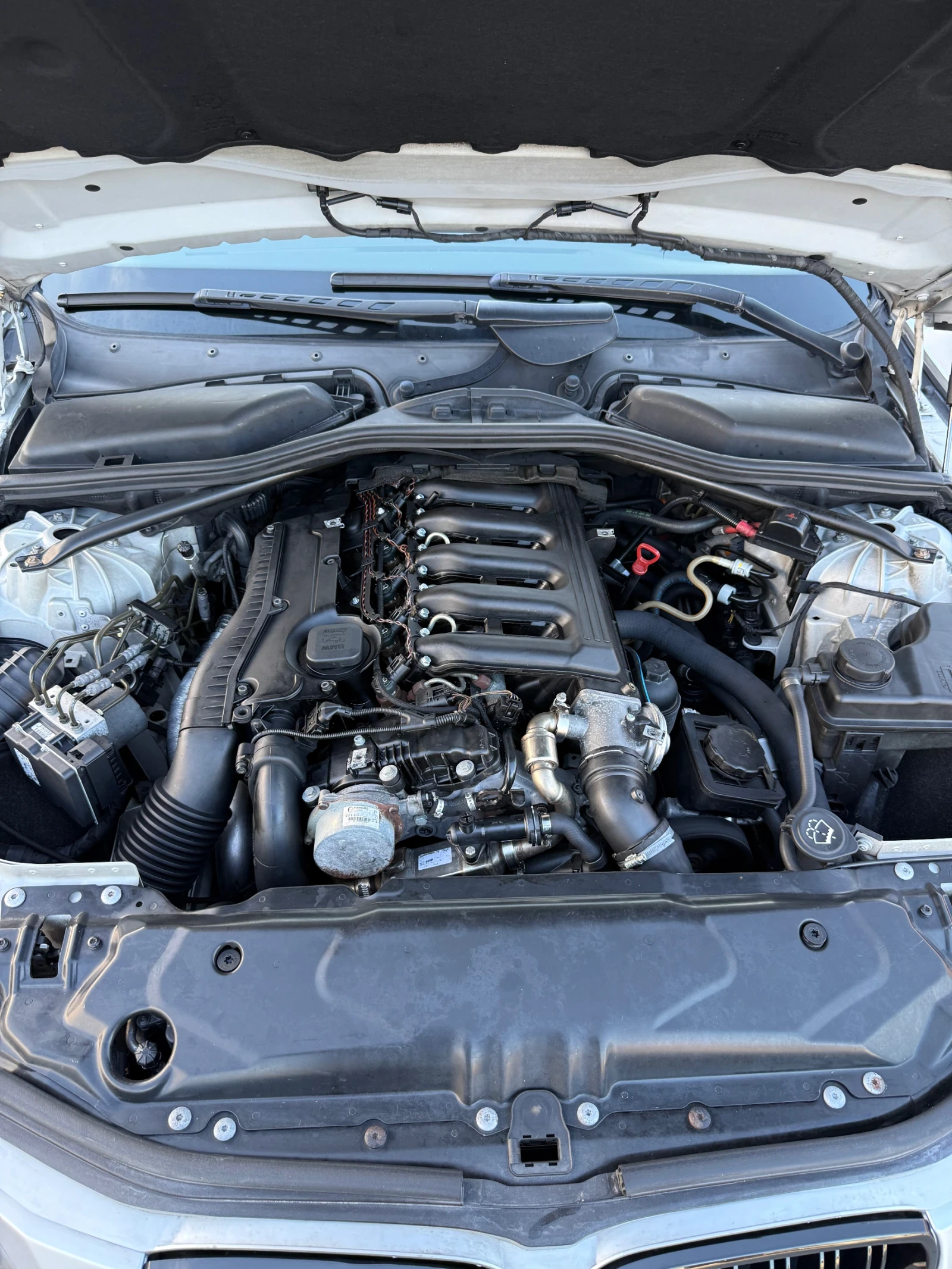 BMW 530 3.0D, снимка 14 - Автомобили и джипове - 56187303