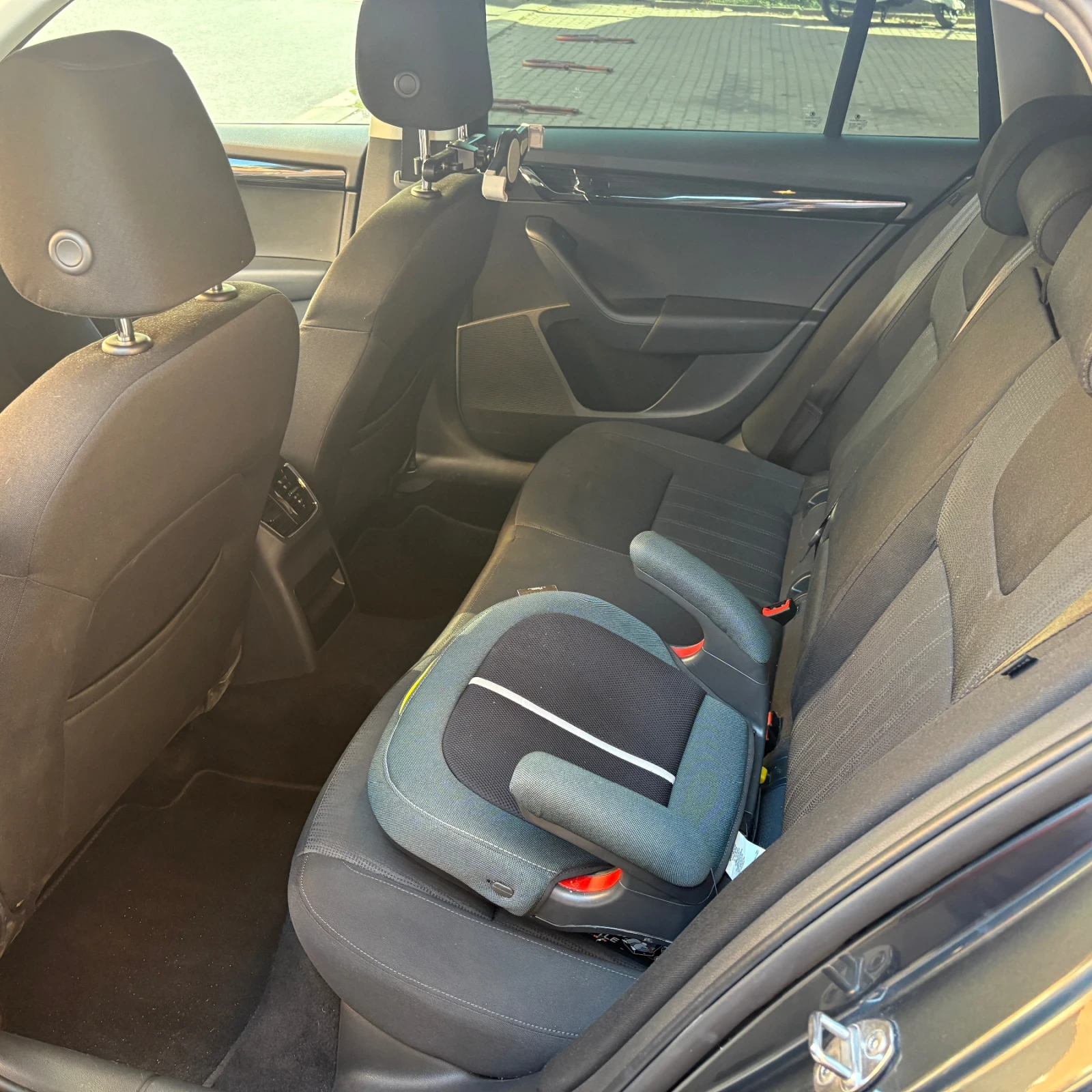 Skoda Octavia, снимка 12 - Автомобили и джипове - 56233925