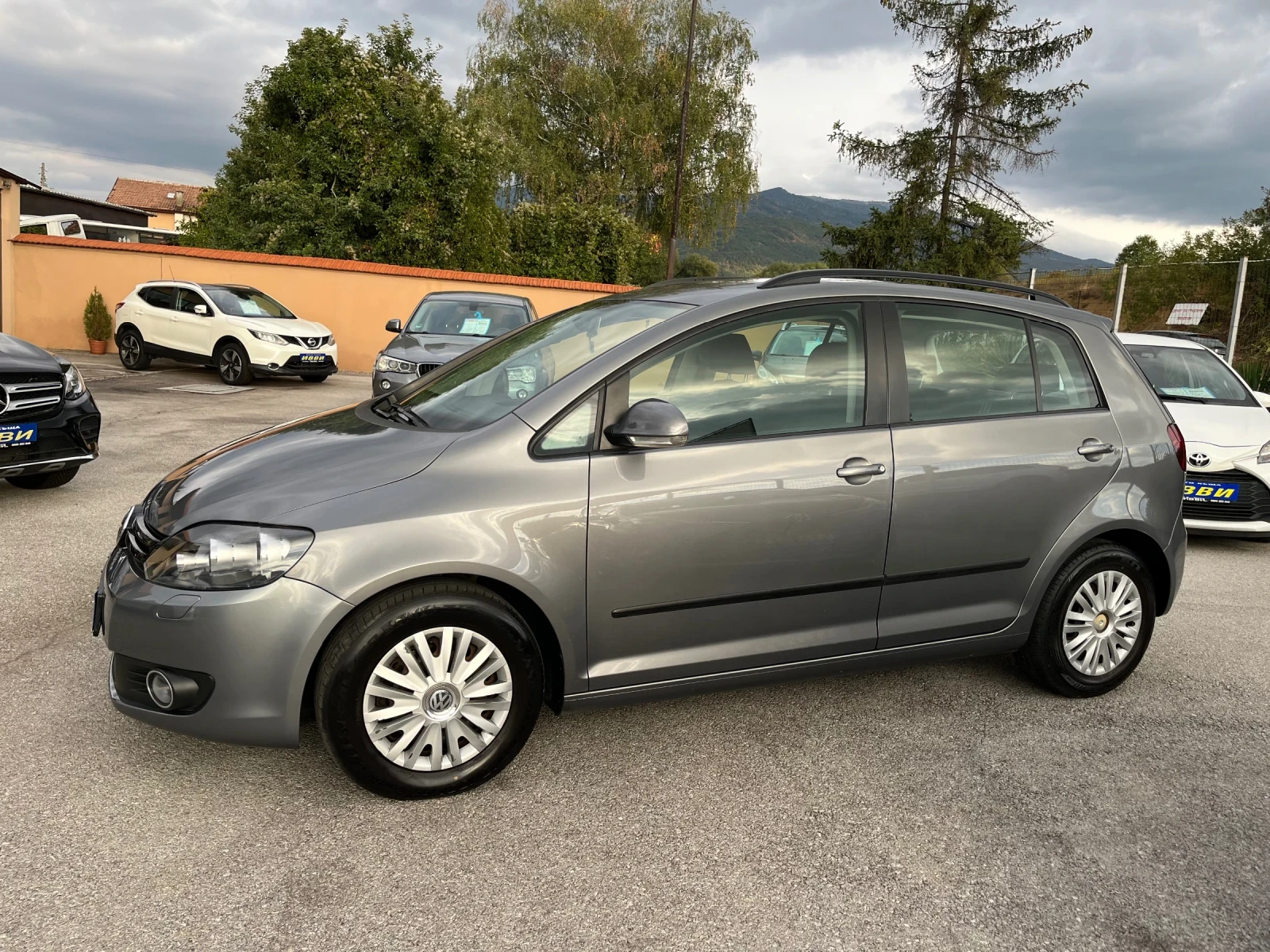 VW Golf Plus 1.6 I. 102 кс. 157 Х КМ, снимка 15 - Автомобили и джипове - 56285430
