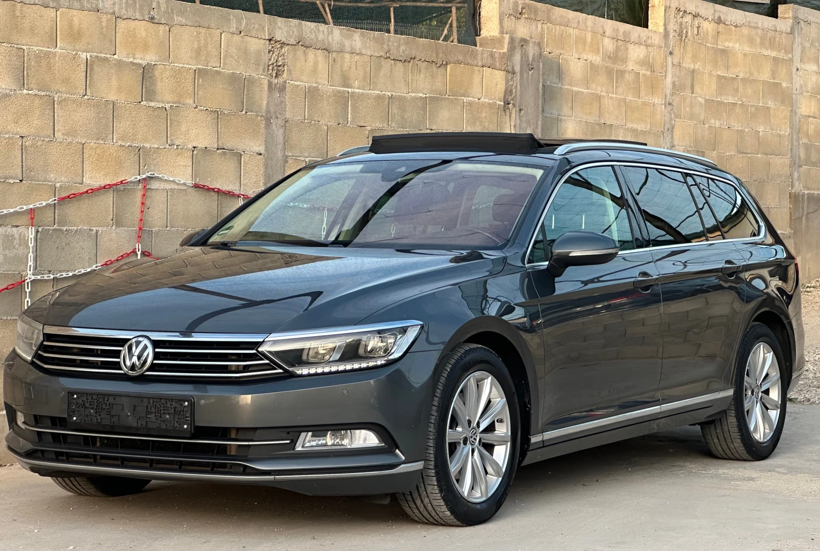 VW Passat 2.0TDI Highline, Дигитал, Панорама, История
