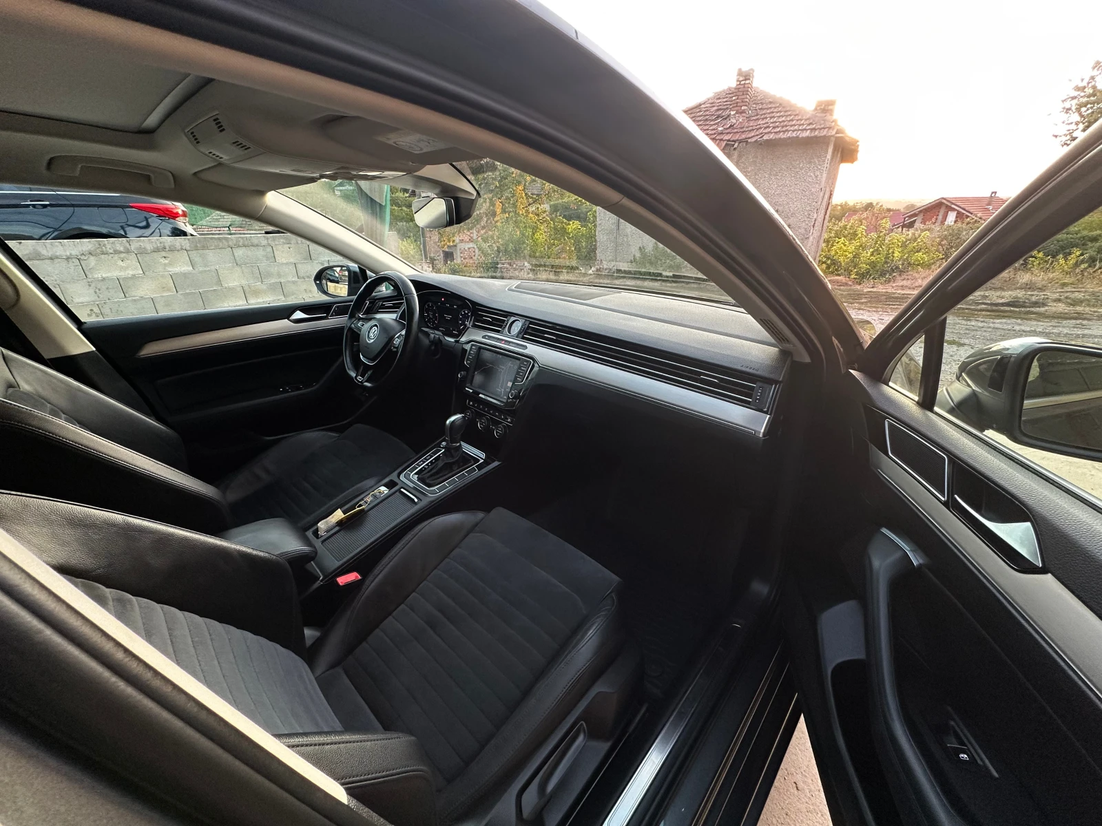 VW Passat 2.0TDI Highline, Дигитал, Панорама, История, снимка 10 - Автомобили и джипове - 56330963