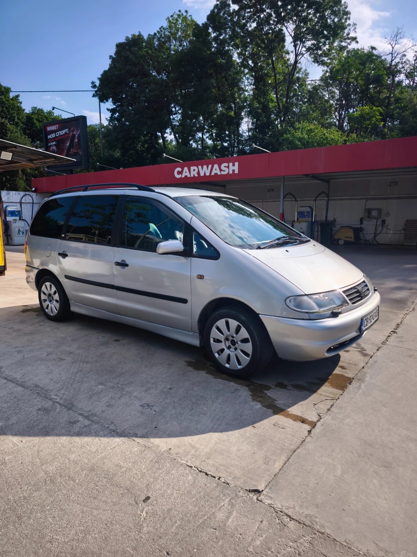 Seat Alhambra 1.9 TDI, снимка 4 - Автомобили и джипове - 56416857