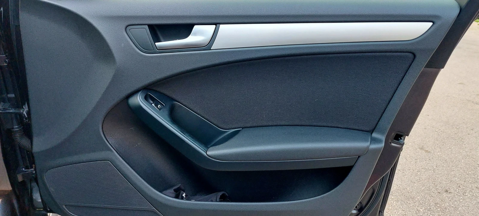 Audi A4 2.0 TDI 143k.c. AUTOMATIC, снимка 12 - Автомобили и джипове - 56456534