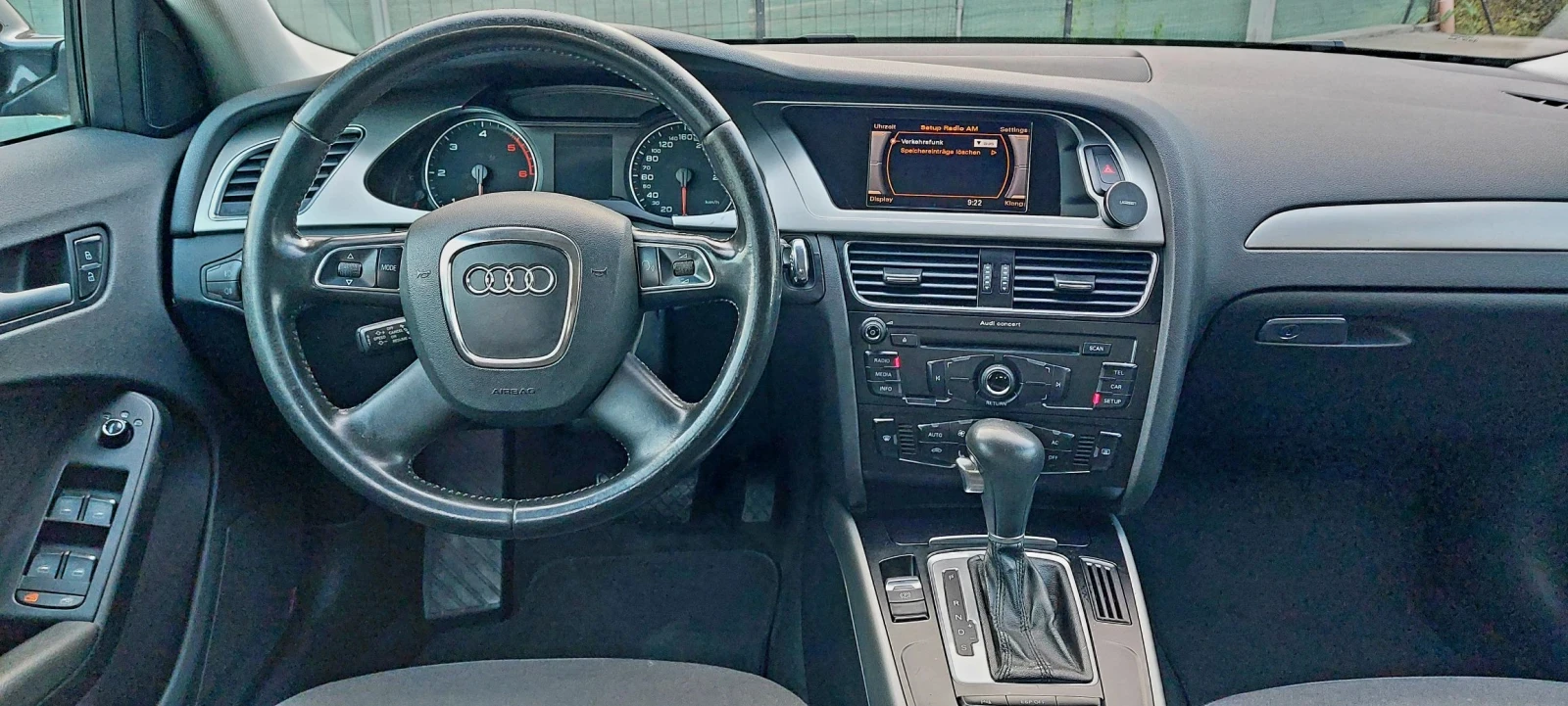 Audi A4 2.0 TDI 143k.c. AUTOMATIC, снимка 2 - Автомобили и джипове - 56456534