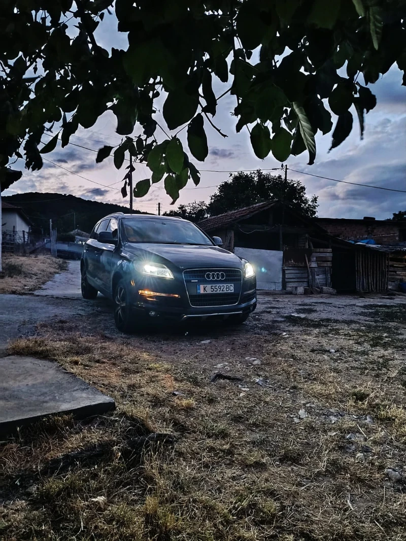 Audi Q7, снимка 8 - Автомобили и джипове - 52465272