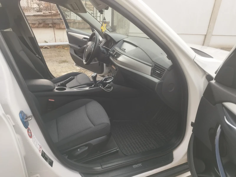 BMW X1 1.8 Xdrive, снимка 11 - Автомобили и джипове - 52546392
