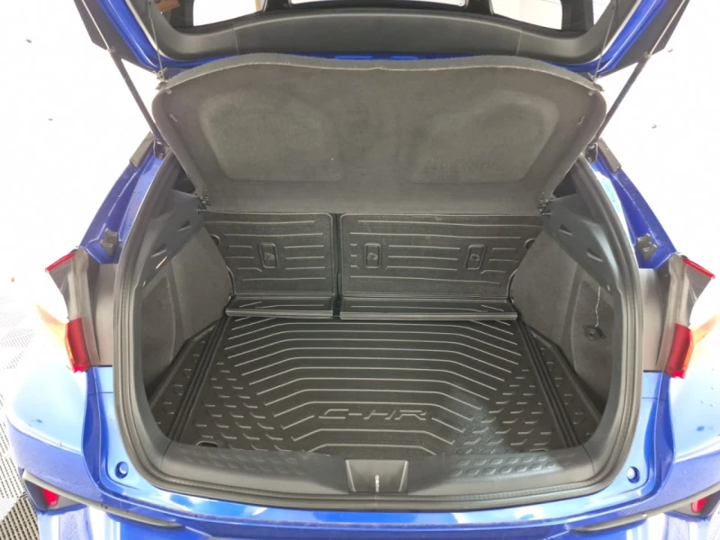 Toyota C-HR CARFAX* АВТОФИНАНСИРАНЕ* БЕЗ ПЪРВОНАЧАЛНА ВНОСКА* , снимка 12 - Автомобили и джипове - 52953418