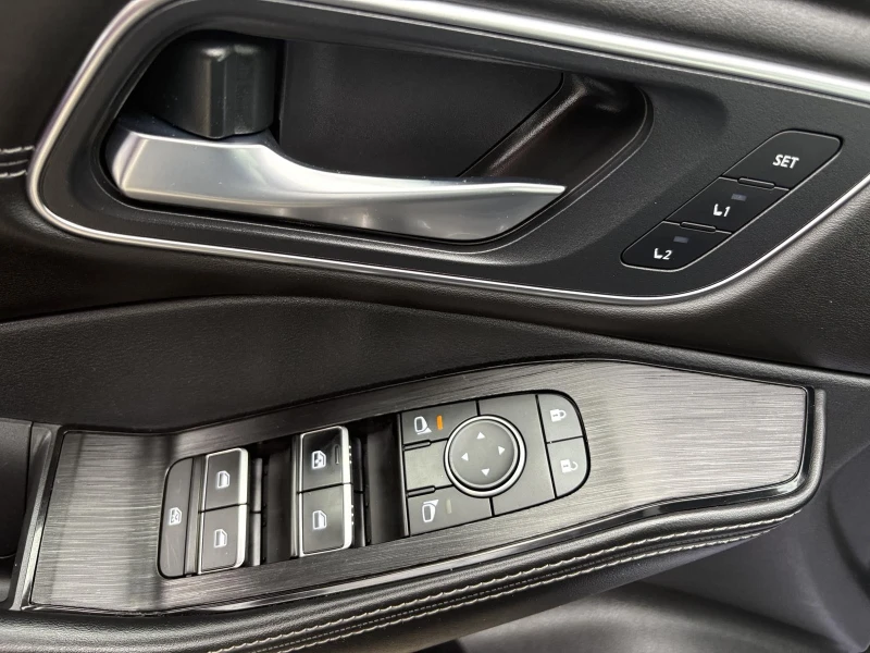 Nissan X-trail 2.5L, 4x4, PLATINUM, FULL, снимка 13 - Автомобили и джипове - 52998785