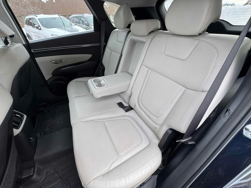 Hyundai Tucson * Luxury * CARFAX /PANO/NAVI/LANE ASSIST, снимка 16 - Автомобили и джипове - 53338277
