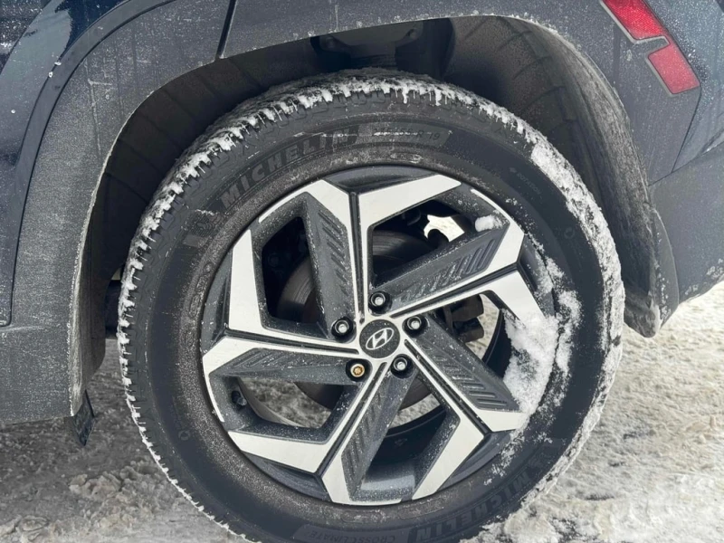 Hyundai Tucson * Luxury * CARFAX /PANO/NAVI/LANE ASSIST, снимка 7 - Автомобили и джипове - 53338277