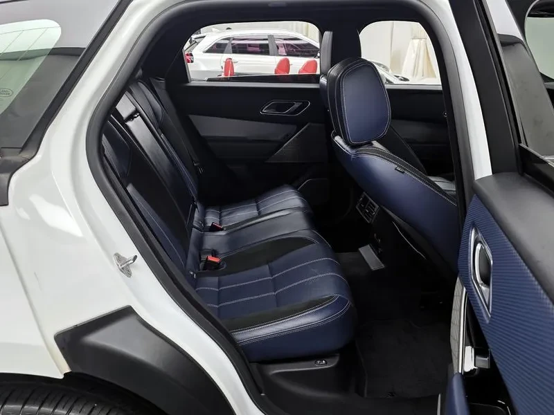 Land Rover Range Rover Velar, снимка 12 - Автомобили и джипове - 54515156