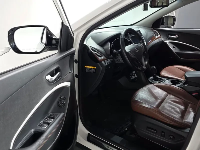 Hyundai Santa fe 2.0 CRDi 4WD - САМО 30% АВАНС, снимка 11 - Автомобили и джипове - 56159116