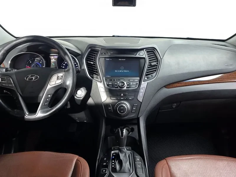 Hyundai Santa fe 2.0 CRDi 4WD - САМО 30% АВАНС, снимка 7 - Автомобили и джипове - 56159116