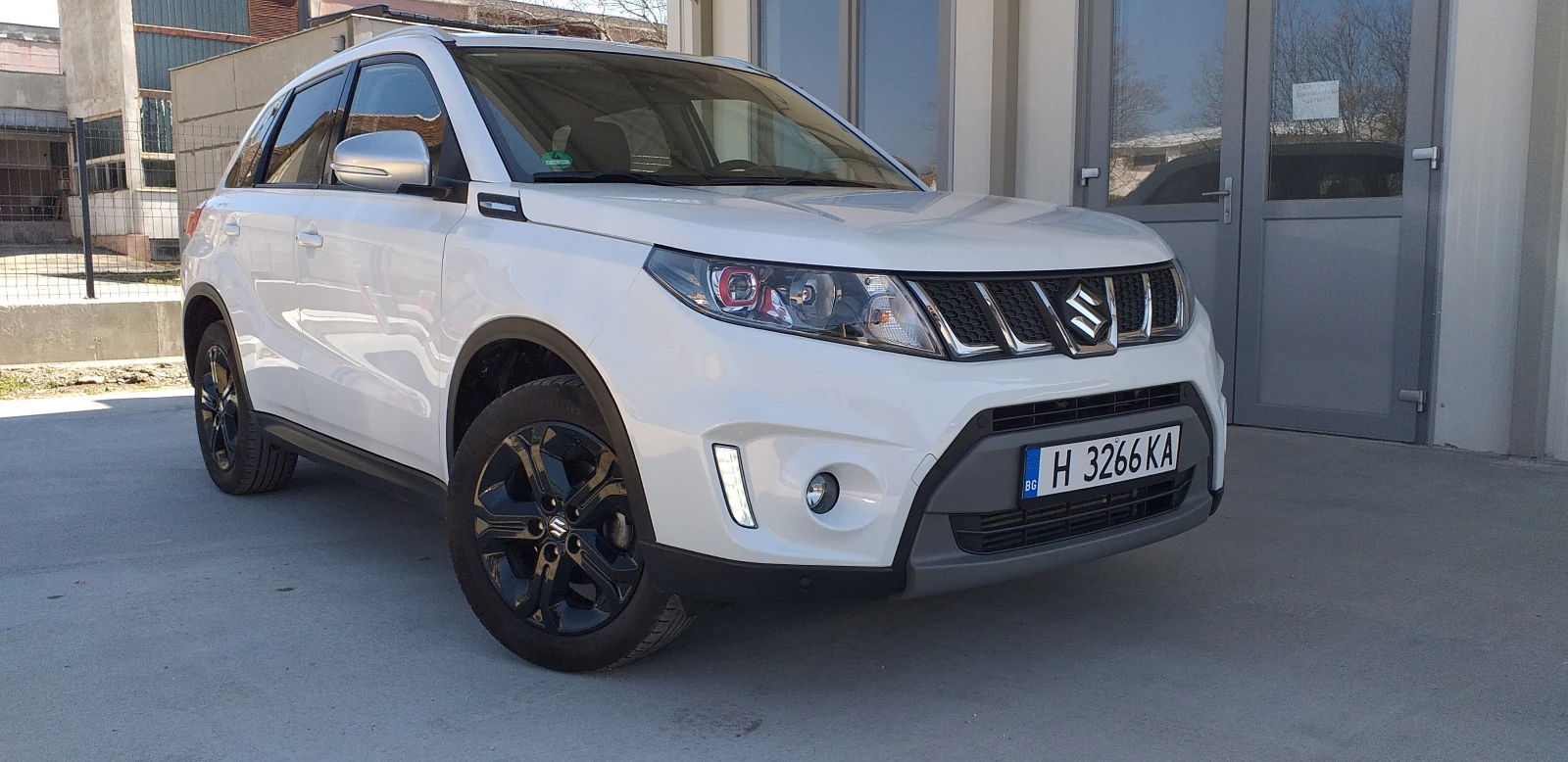 Suzuki Vitara 1.4T 4* 4 - изображение 3