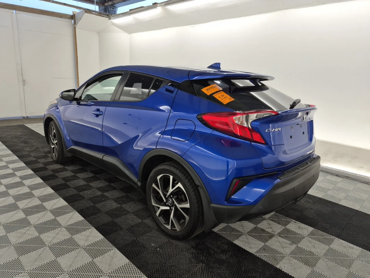 Toyota C-HR CARFAX* АВТОФИНАНСИРАНЕ* БЕЗ ПЪРВОНАЧАЛНА ВНОСКА*  - изображение 4