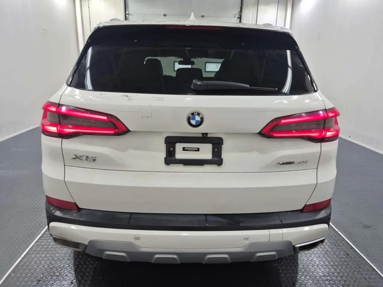 BMW X5 xDrive40i X-Line | PANO | KEYLESS | ПОДГРЕВИ |  - изображение 6