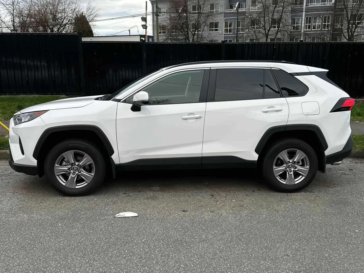 Toyota Rav4 * Hybrid LE * CARFAX * ЦЕНА ДО БГ - изображение 2