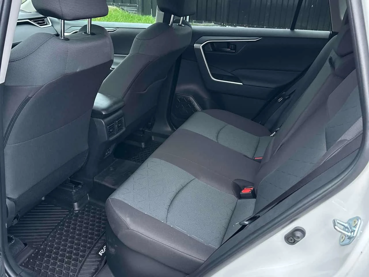 Toyota Rav4 * Hybrid LE * CARFAX * ���� �� �� | Mobile.bg � ����������� 13