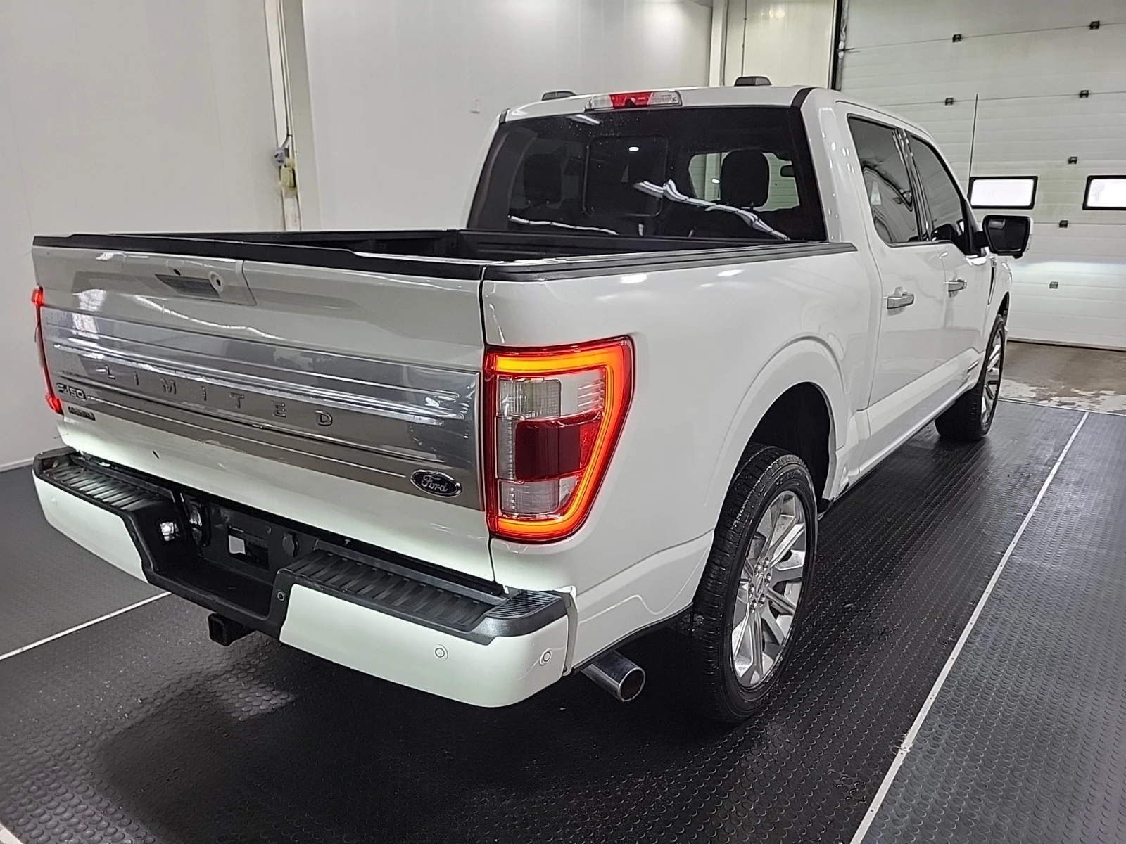 Ford F150 LIMITED CREW CAB SHORT BED* Hybrid* AWD* CARFAX* , снимка 4 - Автомобили и джипове - 53948824