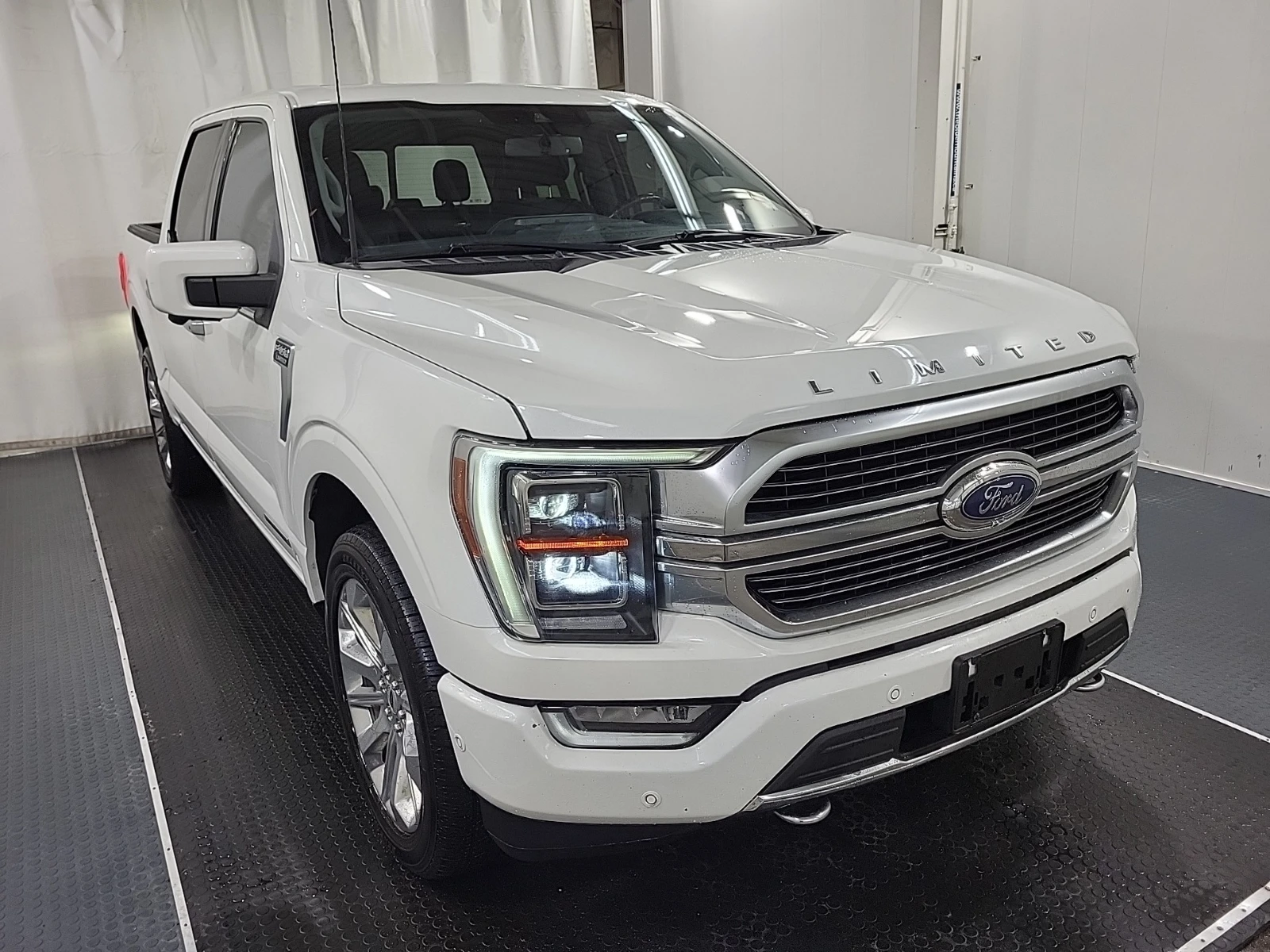 Ford F150 LIMITED CREW CAB SHORT BED* Hybrid* AWD* CARFAX* , снимка 2 - Автомобили и джипове - 53948824